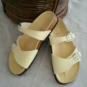 Summer yellow striped Birkies. New. Size 6